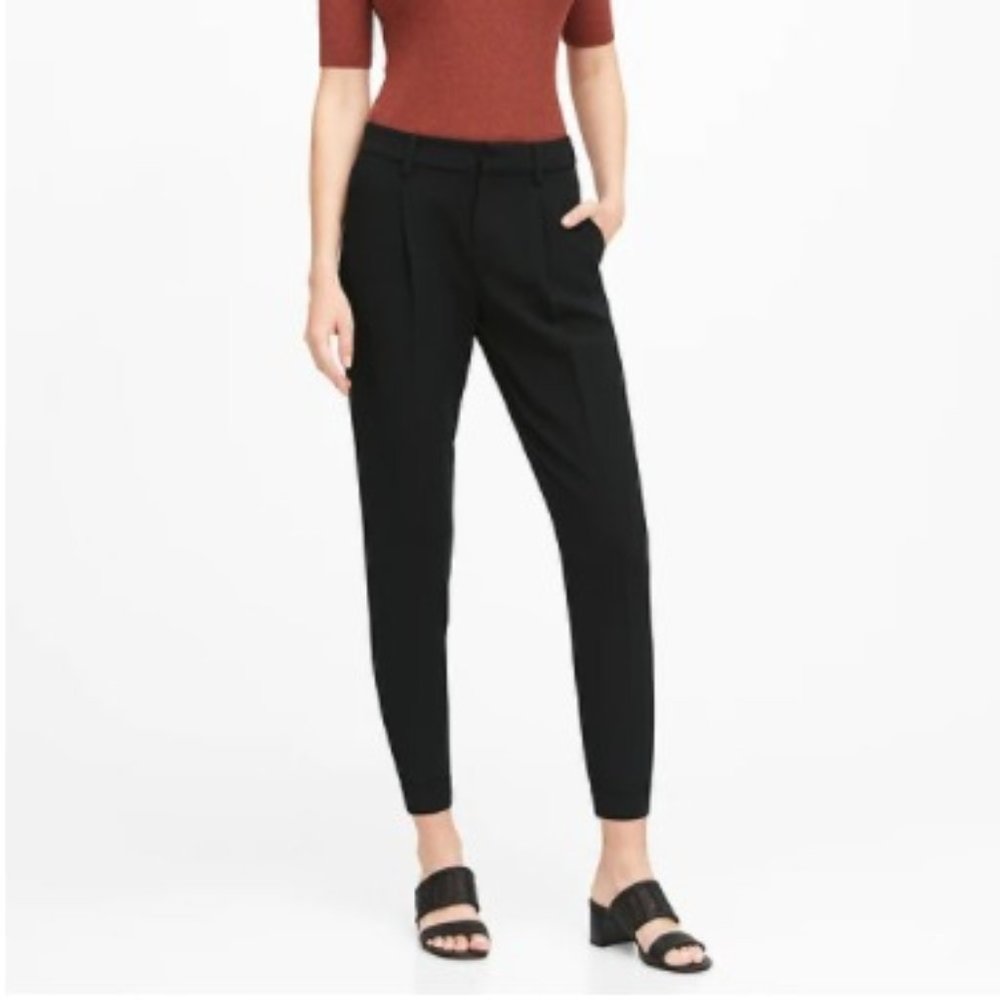 Banana Republic High-Rise Tapered Cropped Pant 2